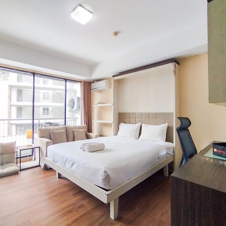 Simply And Comfy Studio Room Apartment Beverly Dago By Travelio Bandung Exterior photo